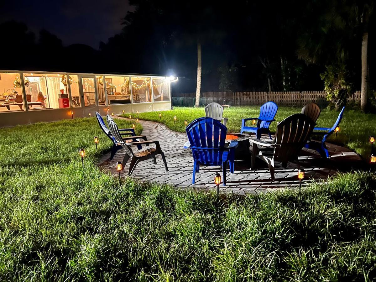 Lake Front Rv Experience Close To Port Canaveral And Kennedy Space Center Hotel Titusville Exterior photo