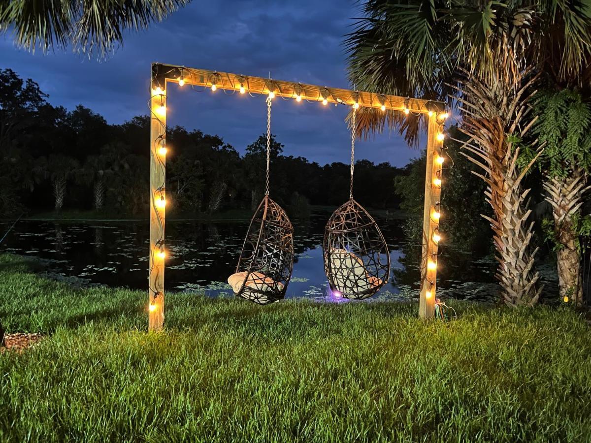 Lake Front Rv Experience Close To Port Canaveral And Kennedy Space Center Hotel Titusville Exterior photo